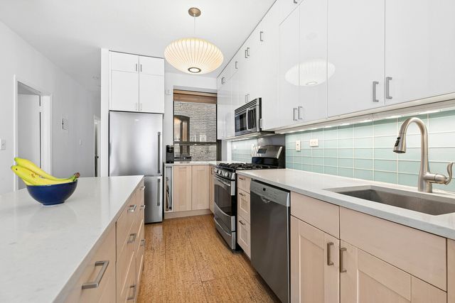 305 W 98th St Apt 3EN, New York City, NY 10025