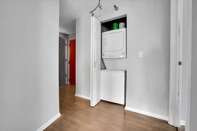 345 N La Salle Drive 3604, Chicago, IL 60654