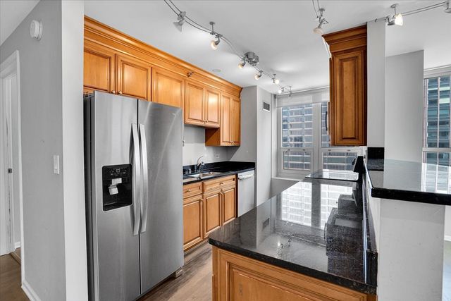 345 N La Salle Drive 3604, Chicago, IL 60654