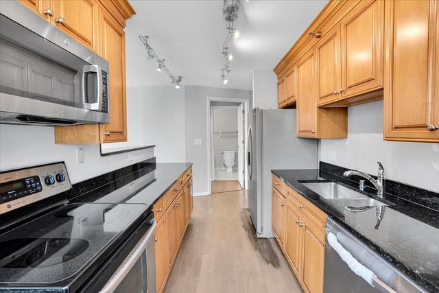 345 N La Salle Drive 3604, Chicago, IL 60654