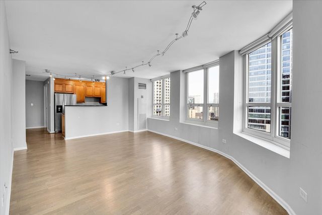 345 N La Salle Drive 3604, Chicago, IL 60654