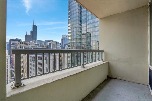 345 N La Salle Drive 3604, Chicago, IL 60654