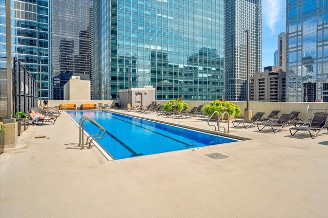 345 N La Salle Drive 3604, Chicago, IL 60654