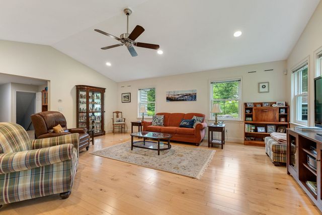 125 Shurtleff Lane, Woodstock, VT 05091