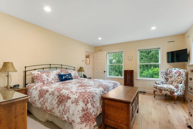 125 Shurtleff Lane, Woodstock, VT 05091