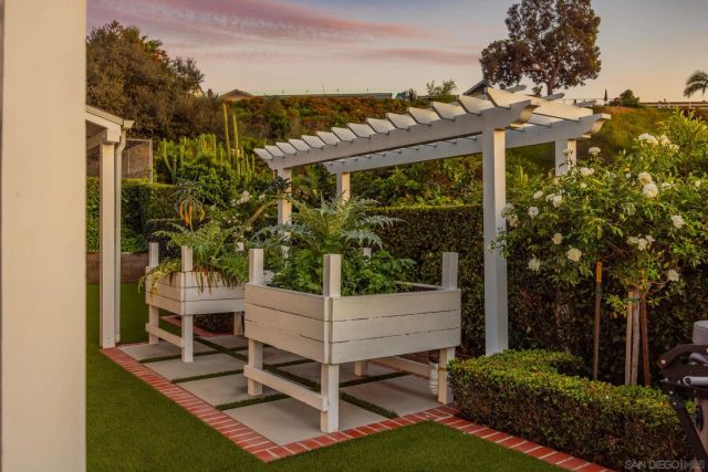 7953 Cinthia St, La Mesa, CA 91941