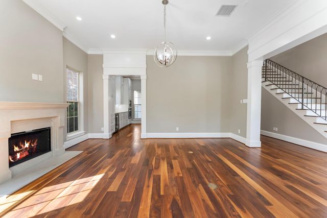 14 Jetty Point Drive, The Woodlands, TX 77380