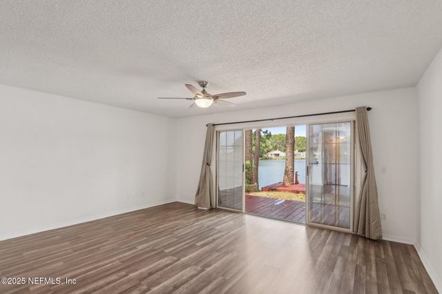 11286 LAKE MANDARIN Circle E, Jacksonville, FL 32223