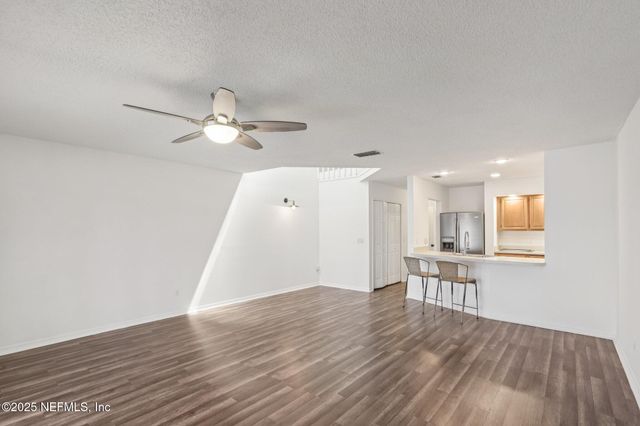 11286 LAKE MANDARIN Circle E, Jacksonville, FL 32223