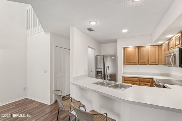 11286 LAKE MANDARIN Circle E, Jacksonville, FL 32223
