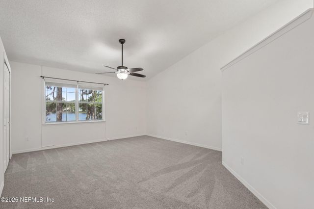 11286 LAKE MANDARIN Circle E, Jacksonville, FL 32223