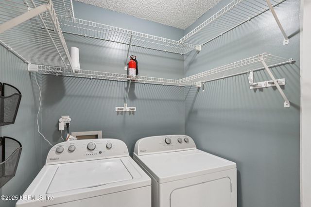 11286 LAKE MANDARIN Circle E, Jacksonville, FL 32223