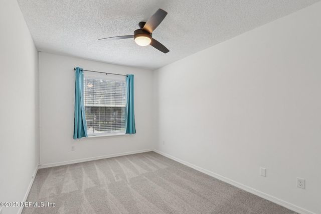 11286 LAKE MANDARIN Circle E, Jacksonville, FL 32223