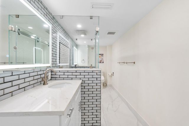 3430 GALT OCEAN Drive 808, Fort Lauderdale, FL 33308