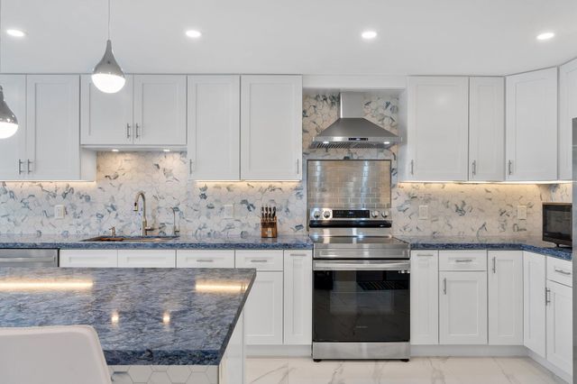 3430 GALT OCEAN Drive 808, Fort Lauderdale, FL 33308