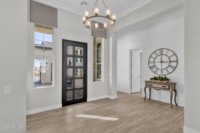 1110 E PEACH TREE Drive, Chandler, AZ 85249