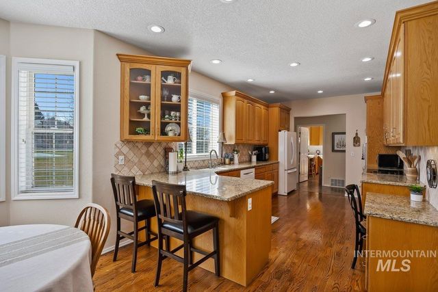 3018 Laurelwood Dr, Twin Falls, ID 83301