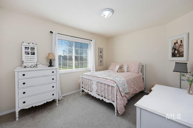 3018 Laurelwood Dr, Twin Falls, ID 83301