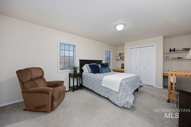 3018 Laurelwood Dr, Twin Falls, ID 83301