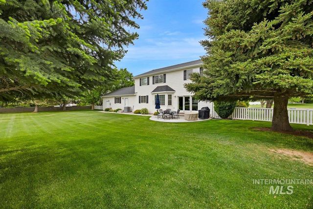 3018 Laurelwood Dr, Twin Falls, ID 83301