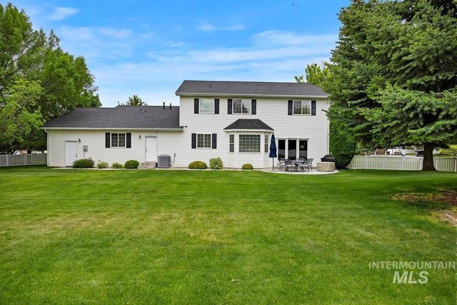 3018 Laurelwood Dr, Twin Falls, ID 83301