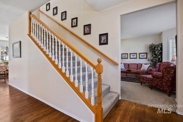 3018 Laurelwood Dr, Twin Falls, ID 83301