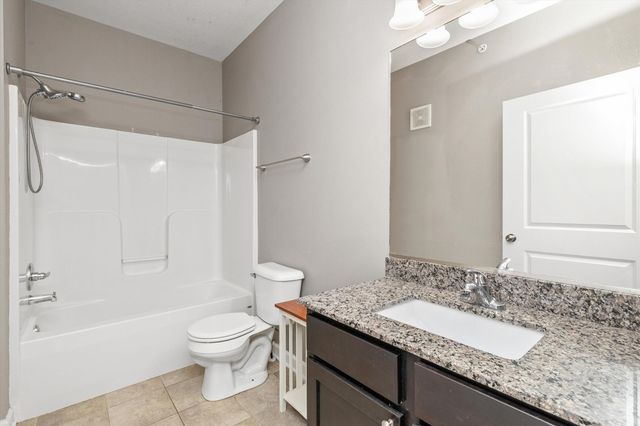 8350 Ep True Parkway 2205, West Des Moines, IA 50266