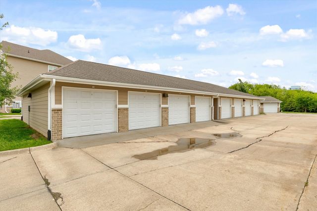 8350 Ep True Parkway 2205, West Des Moines, IA 50266