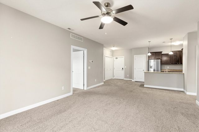 8350 Ep True Parkway 2205, West Des Moines, IA 50266