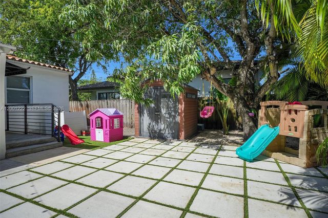 2311 SW 9th Ave, Miami, FL 33129