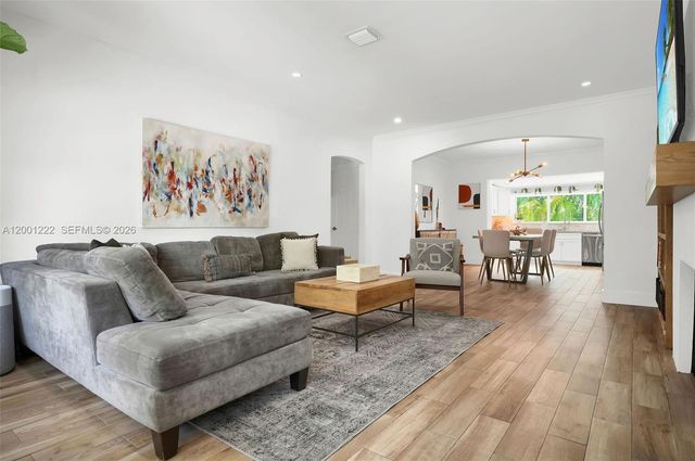 2311 SW 9th Ave, Miami, FL 33129