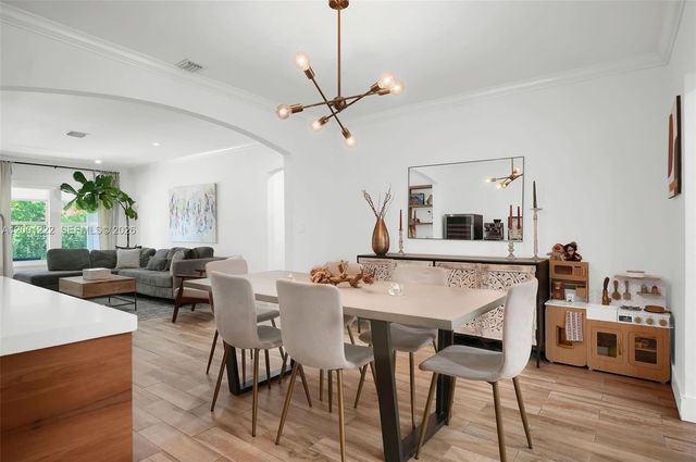 2311 SW 9th Ave, Miami, FL 33129