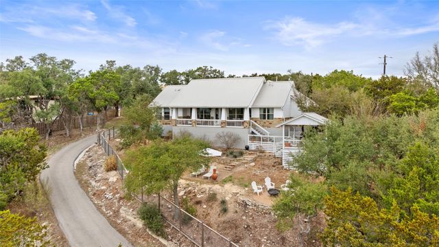 114 Crest View DR, Wimberley, TX 78676