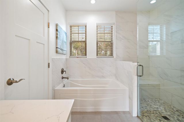 114 Crest View DR, Wimberley, TX 78676