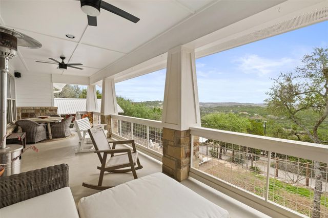 114 Crest View DR, Wimberley, TX 78676