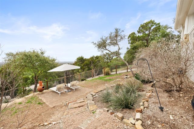 114 Crest View DR, Wimberley, TX 78676