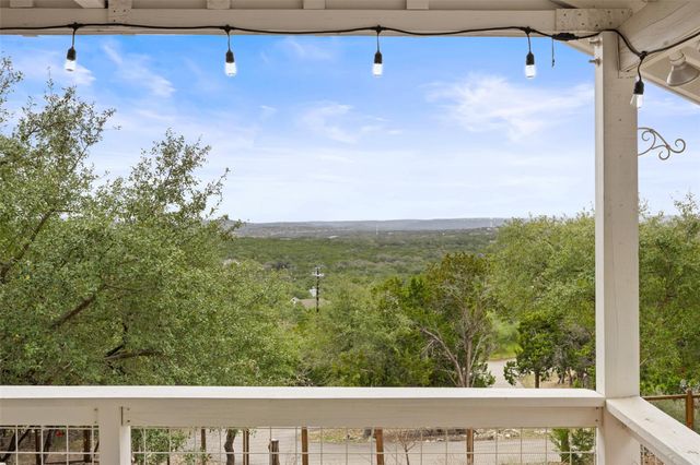 114 Crest View DR, Wimberley, TX 78676