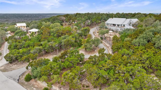 114 Crest View DR, Wimberley, TX 78676