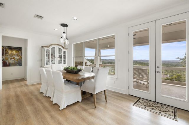 114 Crest View DR, Wimberley, TX 78676