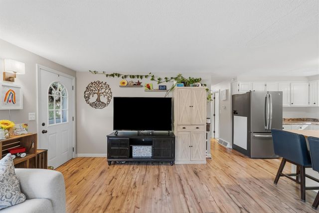 85 Belmont Drive, Merrimack, NH 03054
