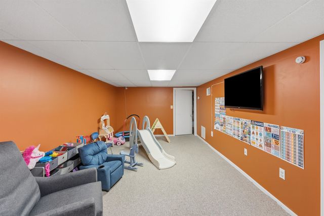 85 Belmont Drive, Merrimack, NH 03054