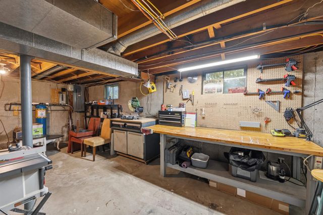 85 Belmont Drive, Merrimack, NH 03054