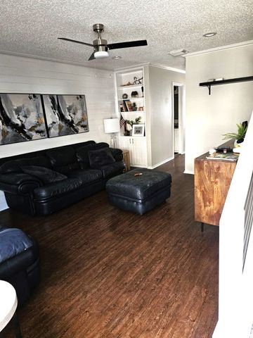 1406 S 12th Street, Waco, TX 76706