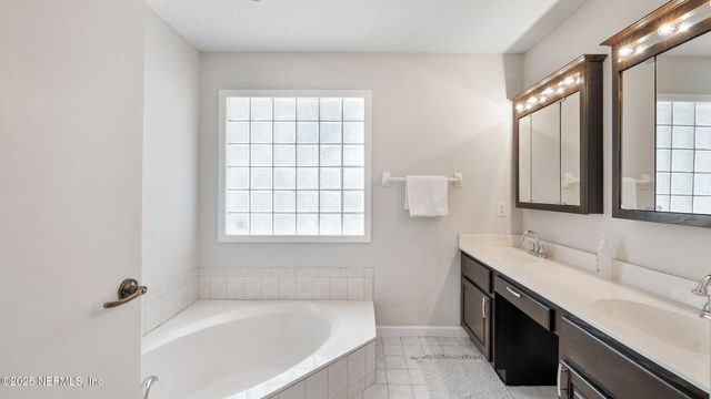 4410 TARRAGON Avenue, Middleburg, FL 32068