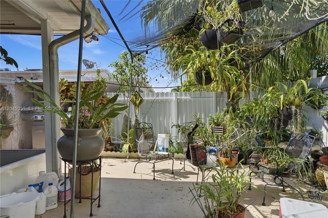 9622 SW 146th Ave, Miami, FL 33186