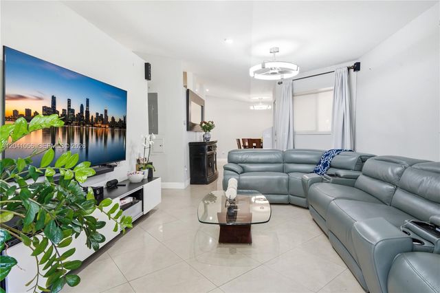 9622 SW 146th Ave, Miami, FL 33186