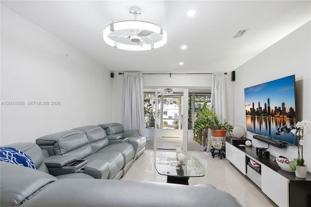 9622 SW 146th Ave, Miami, FL 33186