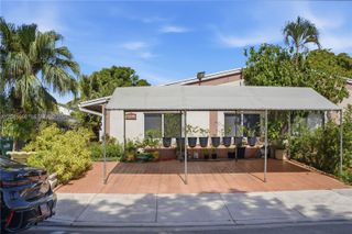 9622 SW 146th Ave, Miami, FL 33186