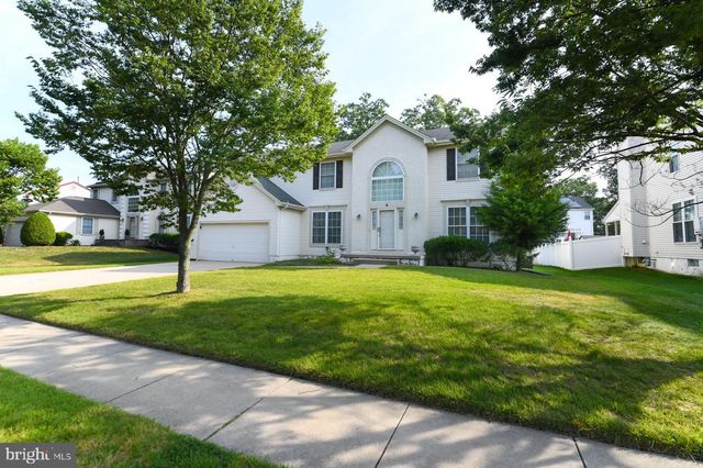 5 BROOKSTONE DR, Sicklerville, NJ 08081