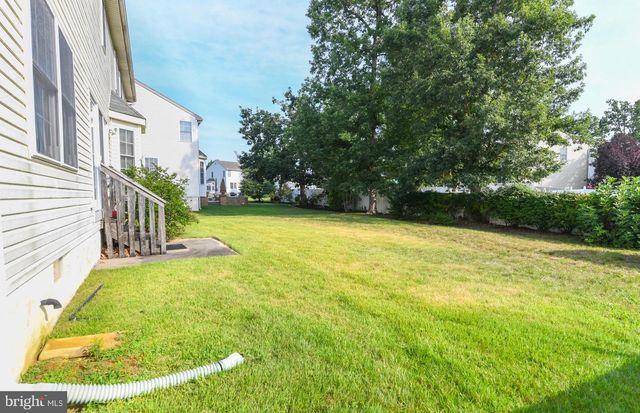 5 BROOKSTONE DR, Sicklerville, NJ 08081
